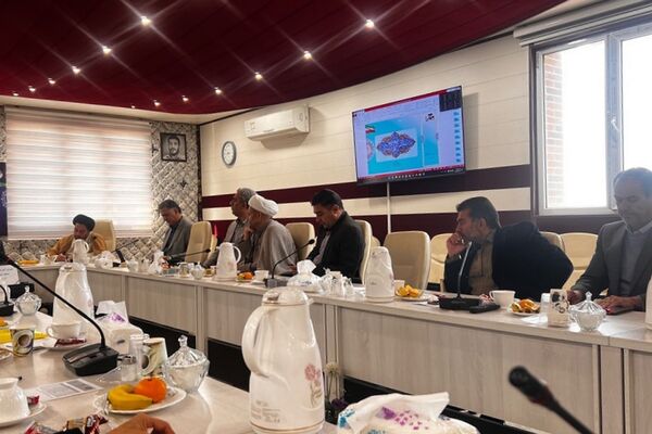 تقدیر از دانش‌آموز نخبه پژوهش‌سرای کاوش در شورای آموزش و پرورش کهریزک