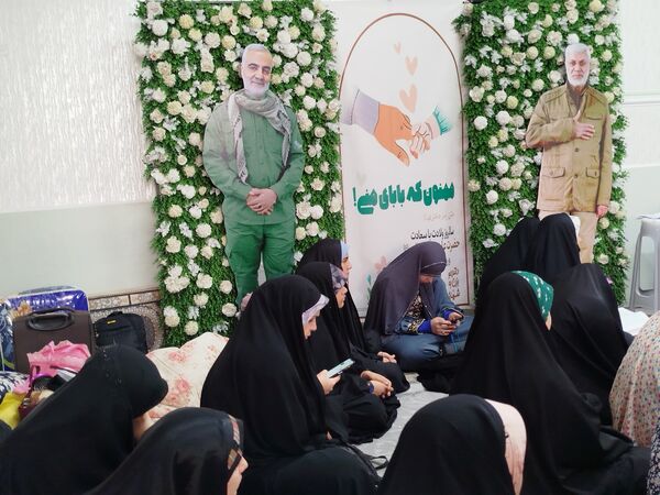 حضور پرشور نوجوانان در اعتکاف دانش‌آموزی مسجد امام سجاد(ع)