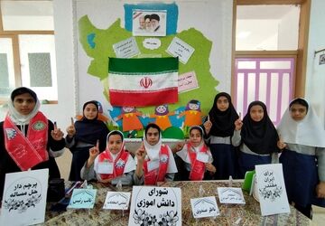 انتخابات شورای دانش آموزی در مدارس دخترانه شهر سورمق