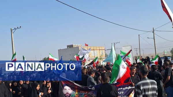 مراسم وداع و خاکسپاری پیکر پاسدار سرافراز اسلام در روستای همت آباد باخرز 