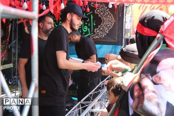 اجتماع باشکوه جاماندگان اربعین‌حسینی در فردیس 