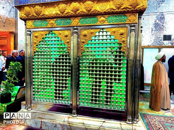 غبارروبی مزار مطهر امامزاده سید مرتضی