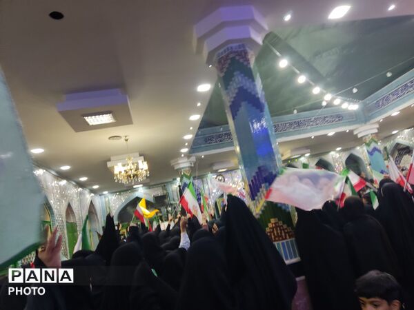 مراسم ‌چهلمین روز شهادت حضرت آیت الله خامنه و دانش‌آموزان میناب در روستای جابوز خلیل آباد