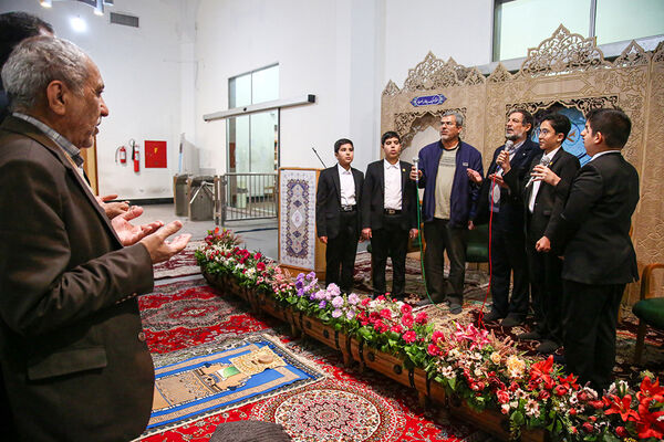 دورهمی قرآنی حافظان و قاریان نوجوان در حرم حضرت معصومه(س)