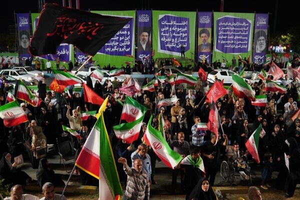 اجتماع دانش آموزان اصفهانی به مناسبت آغاز سال تحصیلی