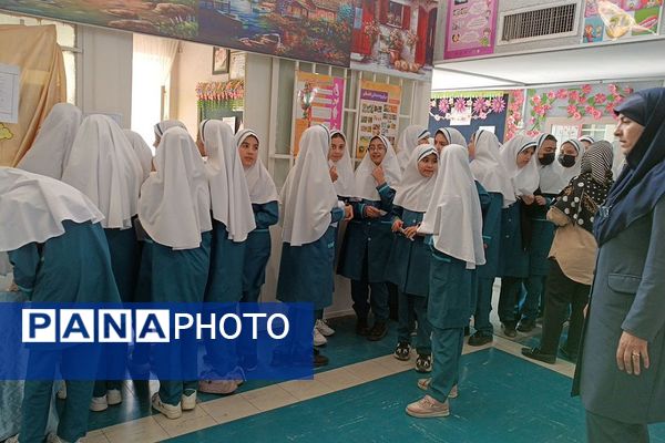 برگزاری انتخابات همیار مشاور در دبستان حضرت زهرا(س)‌ یک رودهن