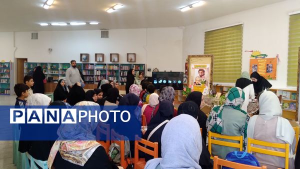 نشست ادبی خوانش نامه‌های سهراب سپهری در قم