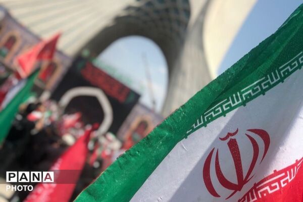 تهران؛ روایت بدرقه باشکوه یک ملت