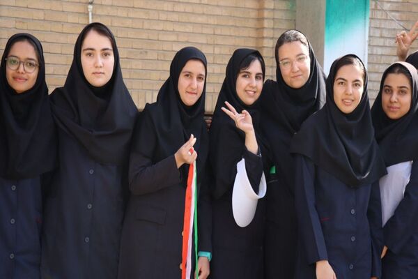 هفته تربیت‌بدنی با شور و انرژی در دبیرستان شاهد مرضیه 