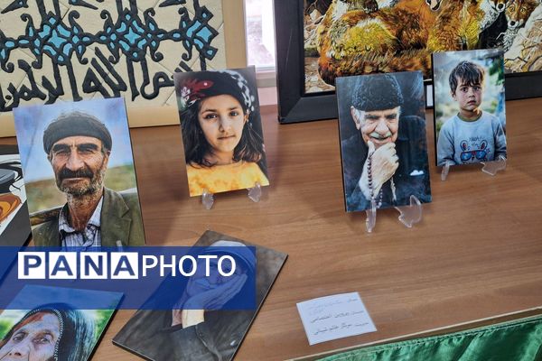 نمایشگاه ایرانمون هنرستان پروین اعتصامی  پردیس به مناسبت دهه فجر 