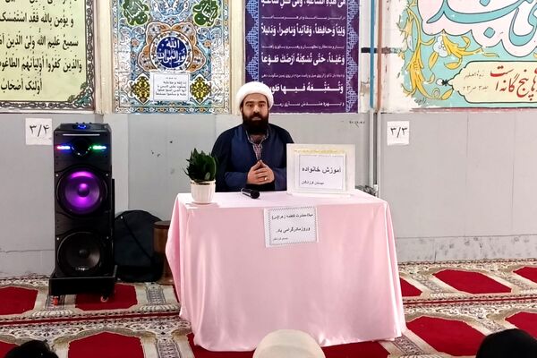 گرامیداشت میلاد حضرت زهرا (س) در دبستان فرزانگان رباط‌کریم