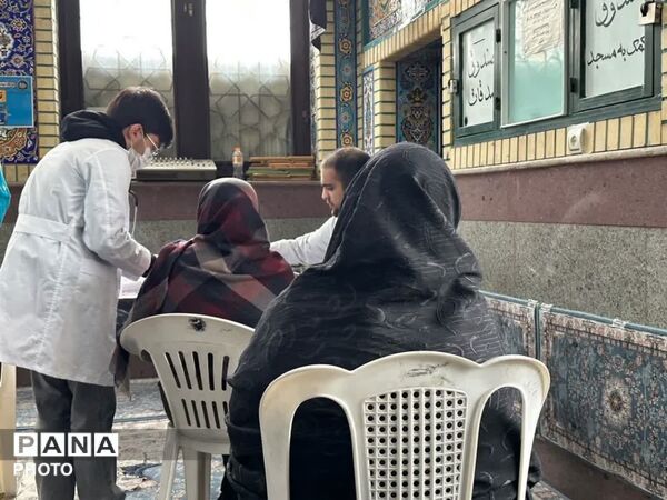 آواربرداری مناطق مسکونی آسیب‌دیده و خدمت‌رسانی  از حملات صهیونیستی آمریکایی در شهرک وحدت فردیس 