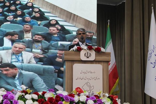 دیدار صمیمی وزیر آموزش‌وپرورش با فرهنگیان استان خوزستان