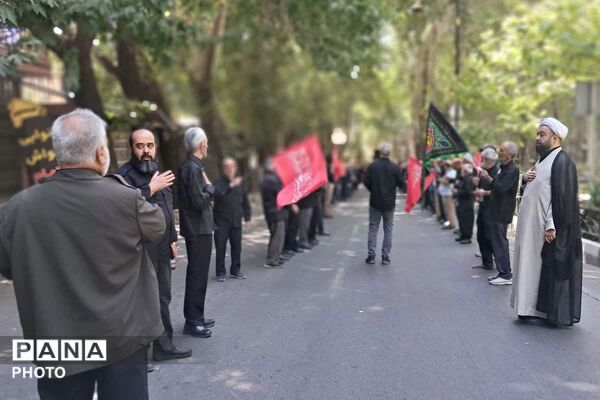 اشک و عهد در میدان امام دماوند؛ بیعت دوباره با سیدالشهدا و امام شهید
