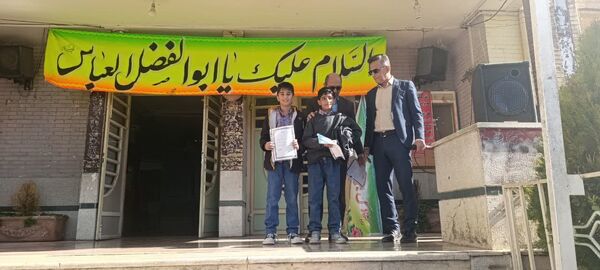  نواختن زنگ انقلاب در دبستان حضرت ابوالفضل(ع)2