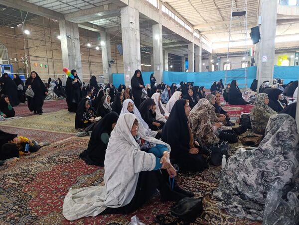 نماز عبادی سیاسی جمعه همزمان باهفته وحدت درنیشابور