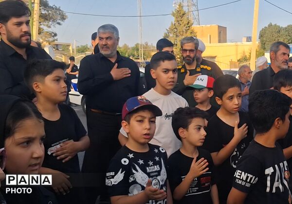 نوجوانان عاشورایی کوهپایه هم‌نوا با کاروان کربلا در «احلی من العسل»