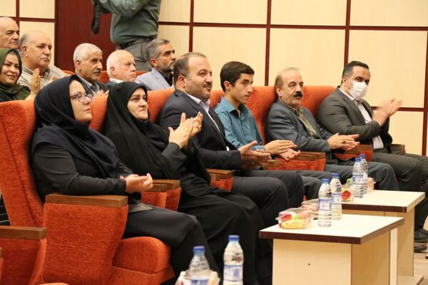 تجلیل از دانش‌آموزان برگزیده کنکور سراسری شهرضا