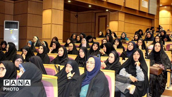 گرامیداشت هفته معلم در دانشگاه فرهنگیان کرمان 
