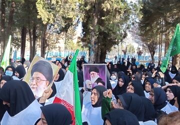 وفاداری بانوان لردگانی؛ از کفن تا تجدید میثاق با ولایت