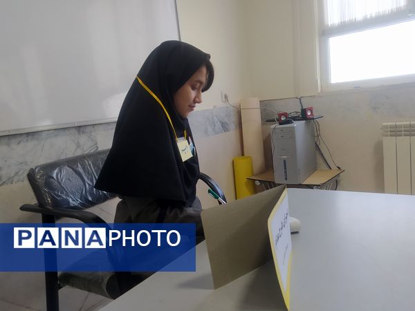 اجرای طرح مدادم در دبیرستان دخترانه امید 