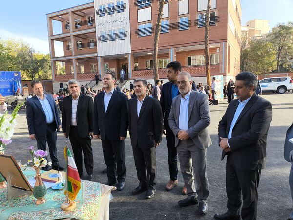 افتتاح هنرستان شهید یاریجانی با حضور یومیکو ایشیکاوا، نماینده سازمان ملل متحد