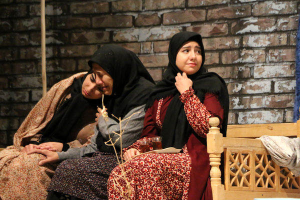 روایت «ماه گرفتگی» در قم