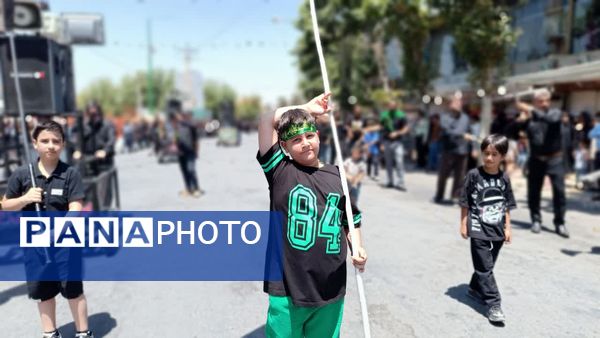 حضور پرشور کودکان و نوجوانان یاسوجی در روز عاشورا 