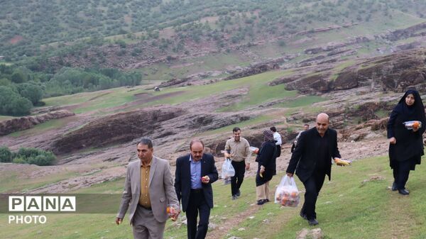 معلم، ستون جامعه؛ جشنی برای تقدیر از سال‌ها خدمت و ایثار