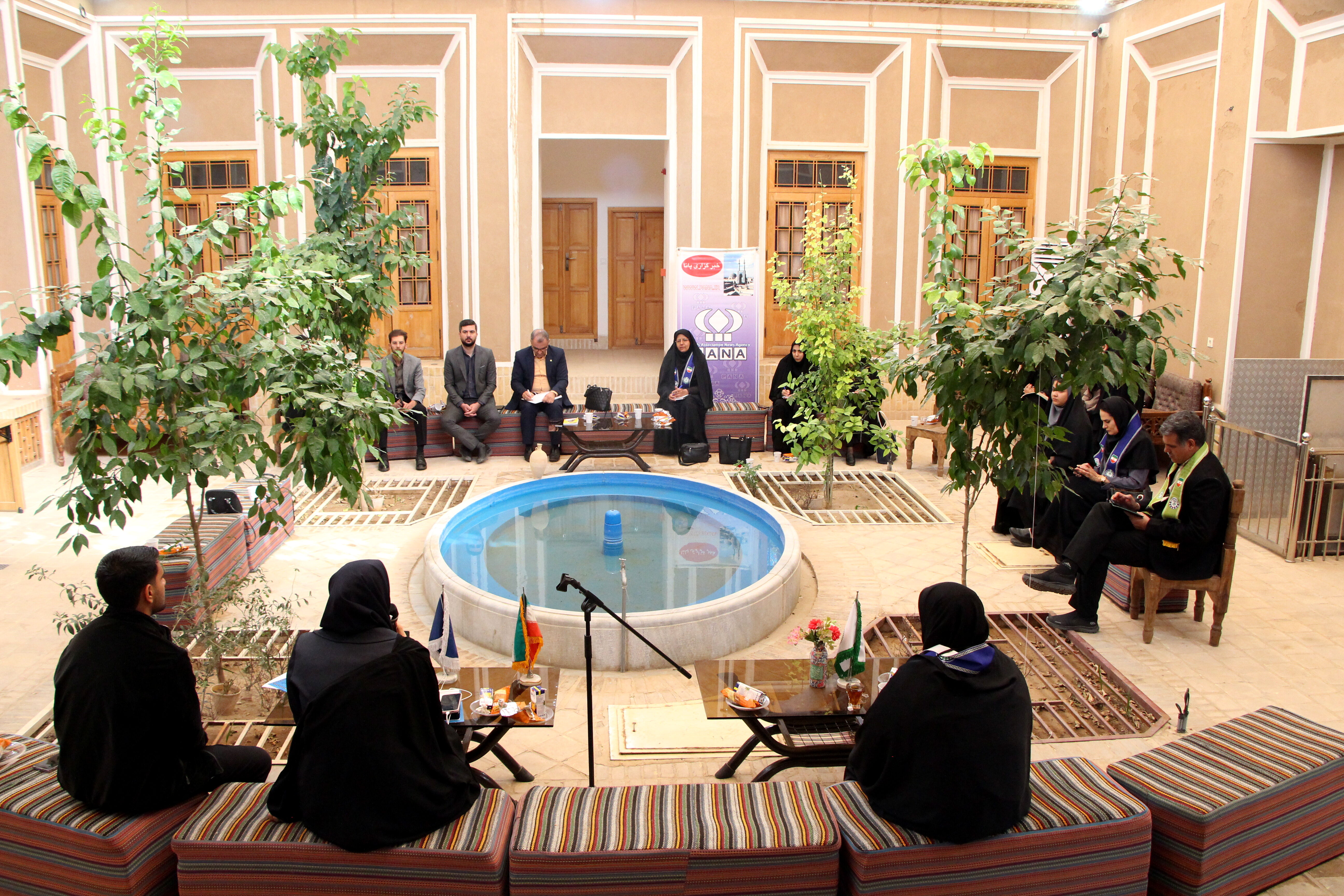 نشست مدیران سازمان دانش آموزی و رابطین پانا استان یزد