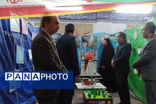 جشن انقلاب در ناحیه دو شهرری با حضور معاون پرورشی و فرهنگی شهرستانهای استان تهران 