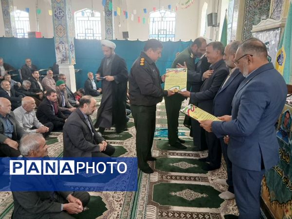 حضور در نماز جمعه، نشانه اتحاد و همبستگی 