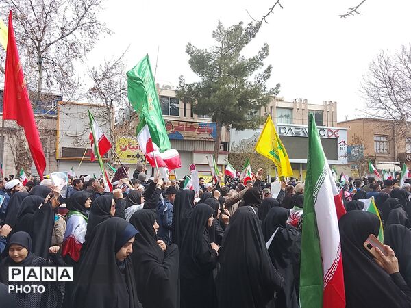  راهپیمایی روز قدس باحضور پرشور مردم نیشابور