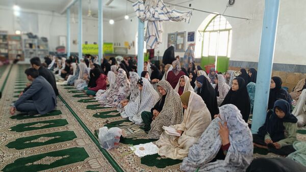 اعتکاف دانش آموزی در شهرستان دیشموک