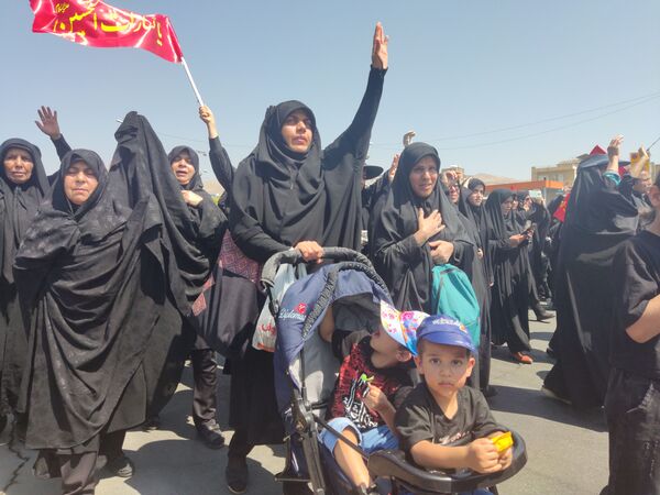 مراسم پیاده‌روی و عزاداری دلدادگان اربعین در شیراز