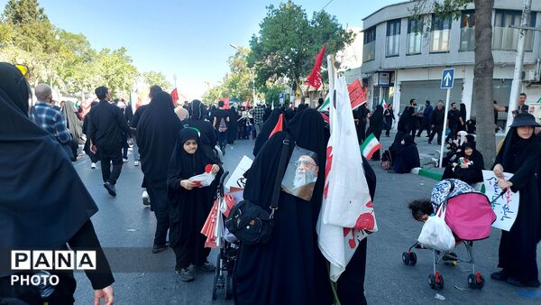  مراسم وداع با پیکر مطهر رهبر شهید