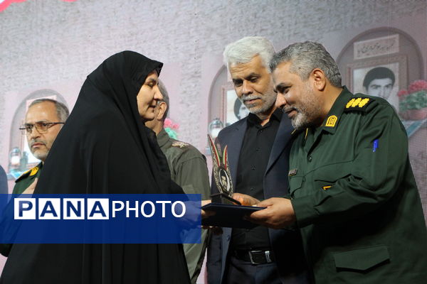 یادواره شهدا هنرستان فنی انقلاب اسامی یزد