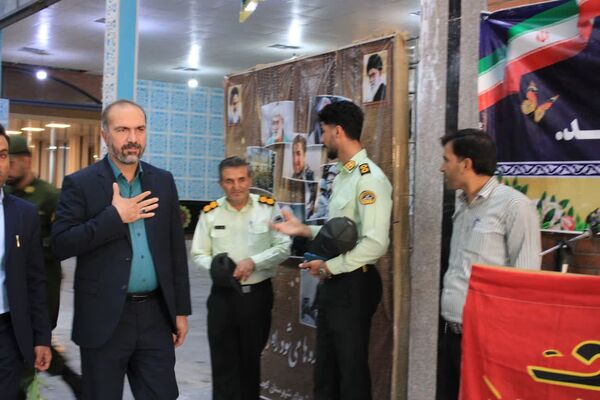 آیین غبارروبی و عطرافشانی گلزار شهدا در گچساران 