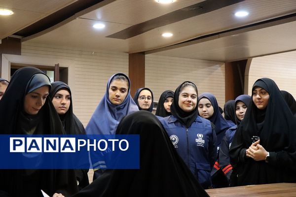 آیین تجلیل از دختران دانش‌آموز خبرنگار منتخب پانا شهرستان‌های استان تهران