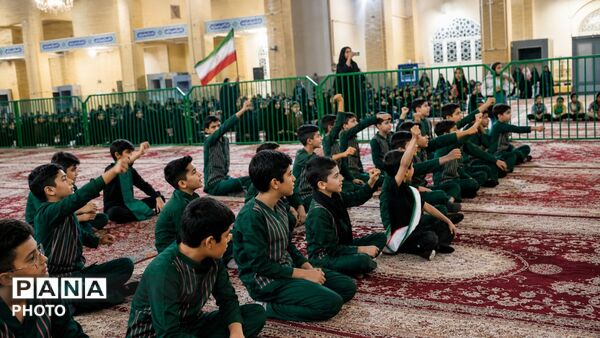 حسینیه میونگاه بافق میزبان مراسم رهبر شهید ایران