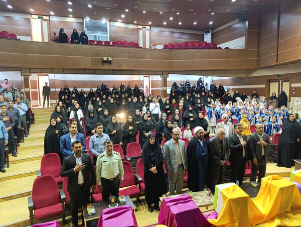 مراسم تجلیل از معلمان شهرستان فراشبند