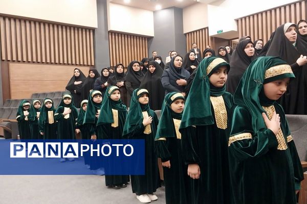 مراسم تقدیر از مشاورین و معاونین پرورشی مدارس ناحیه سه مشهد