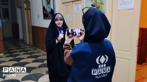 پاتوق فرهنگی دختران نوجوان مبارز