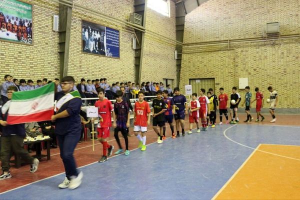 برگزاری آیین افتتاحیه طرح مهارت‌آموزی ورزشی در دبیرستان سما شهرستان فیروزکوه