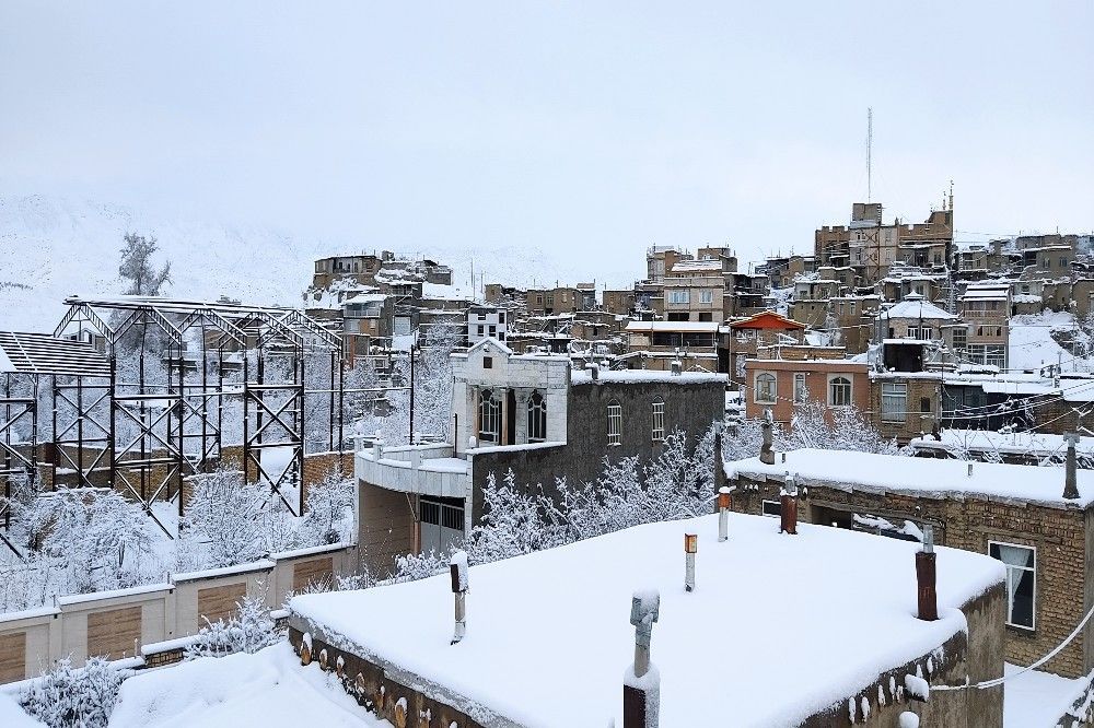 بارش باران و برف در شهر زیبای بار و شادی مردم از نزول رحمت الهی
