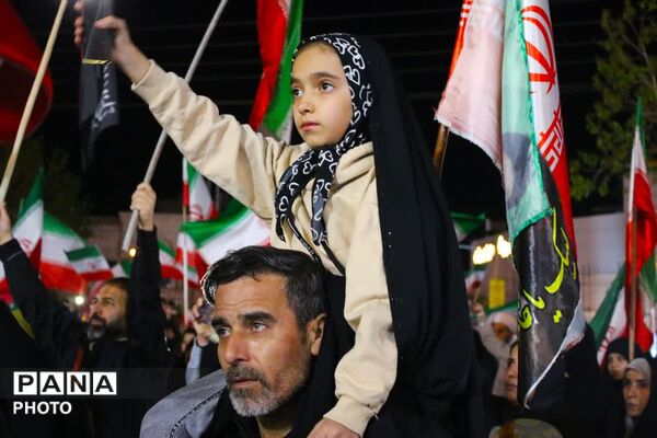 حضور پرشکوه مردم قم در میدان توحید