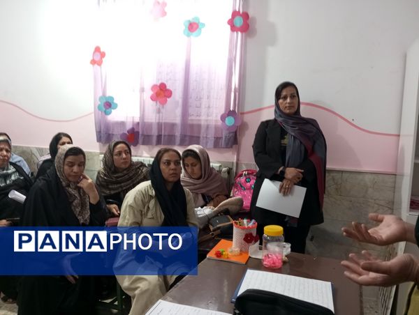 جشن شکوفه‌های دبستان ناهیدنخودی نیشابور