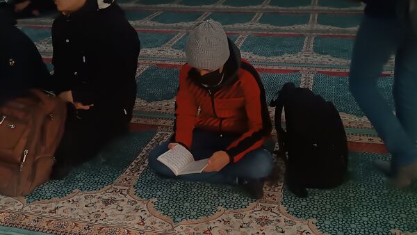 زیارت عاشورا  در دبیرستان شاهد ابوذر غفاری نیشابور