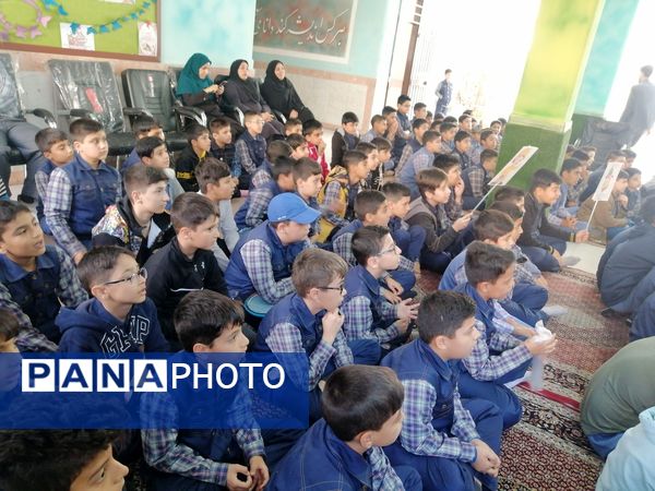 برپایی یادمان شهید مقاومت در دبستان پسرانه سرافراز ناحیه۷ 