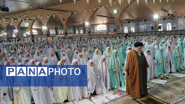 نماز جماعت انسجام‌بخش جشن تکلیف دختران بویراحمدی